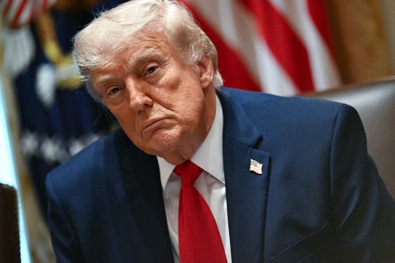 Trump Signs Narrower AI Oversight Order Following Industry Pushback