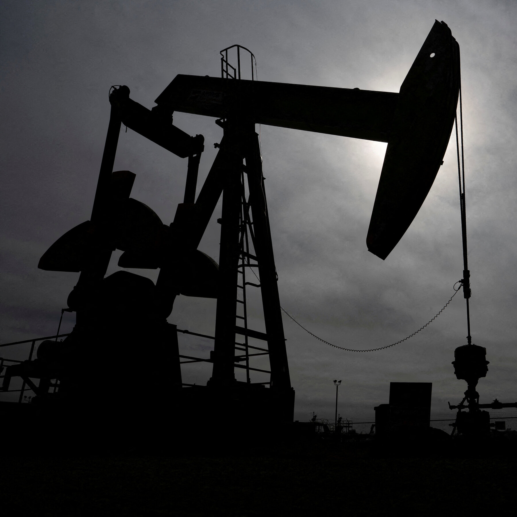 Oil Prices Climb After Iranian Drone Attack on Kuwait Airport and US‑Iran Strikes in Persian Gulf