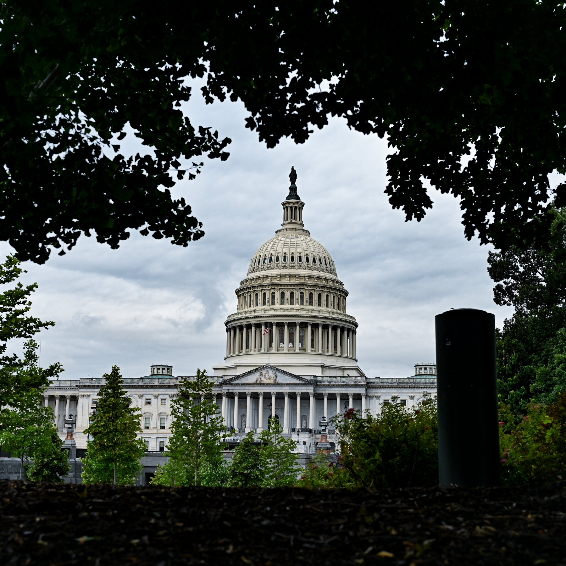 House set to vote on bill urging president to end U.S. involvement in Iran as deadline passes