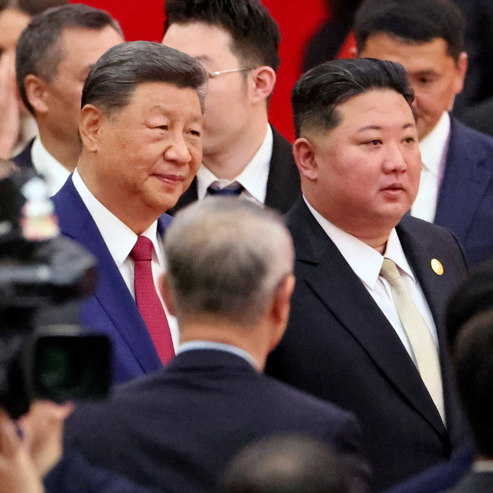 Xi Jinping Travels to Pyongyang to Strengthen Ties with Kim Jong-un