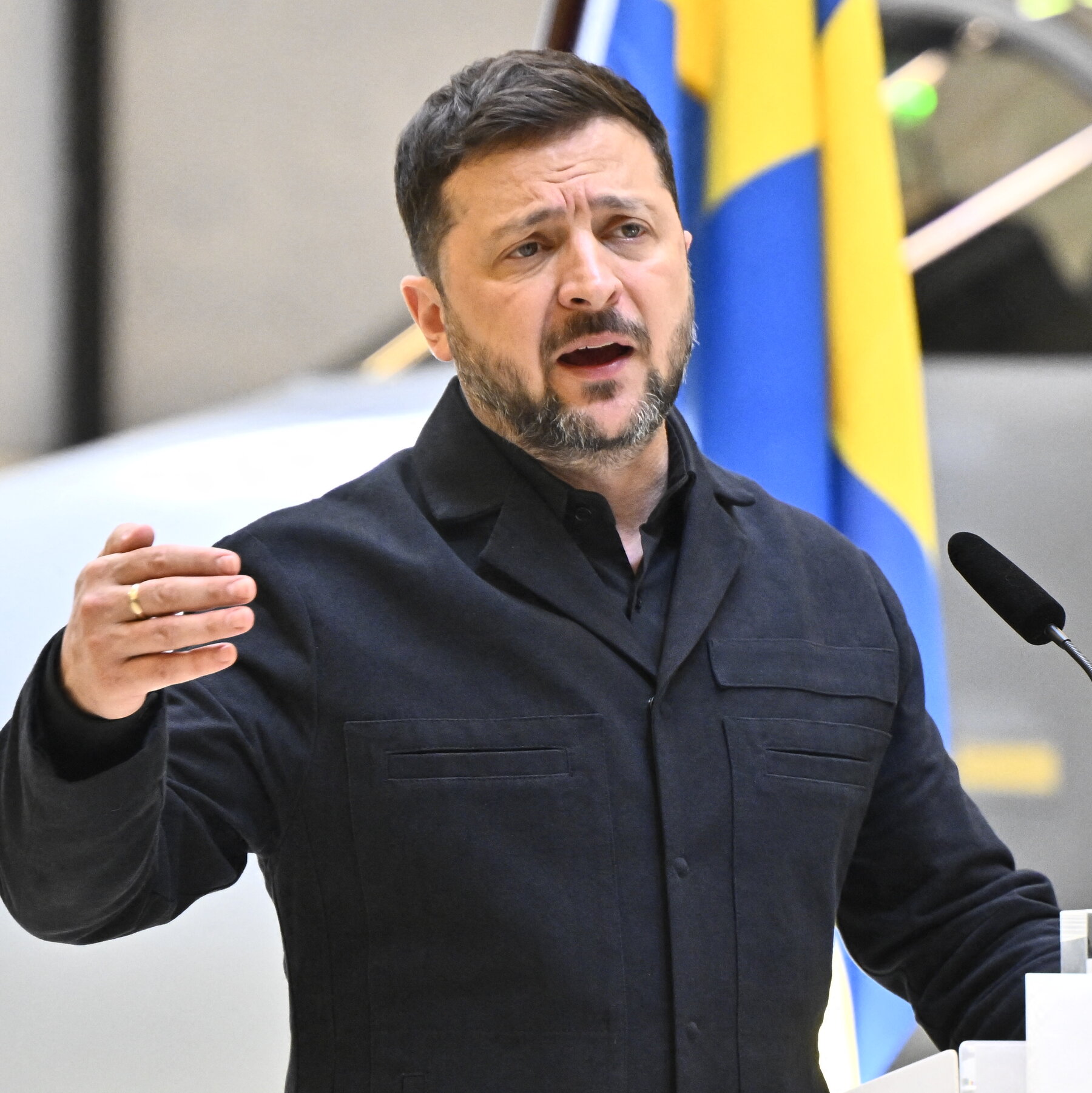 Zelensky Sends Putin a Letter Mixing Mockery with a Peace Proposal