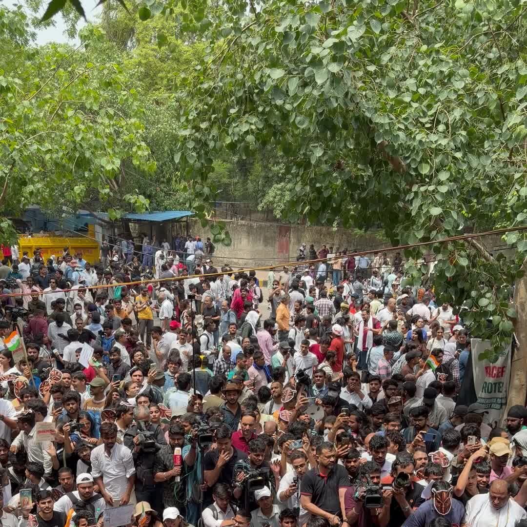 Cockroach Janta Party, Viral Gen‑Z Protest, Draws Thousands to New Delhi