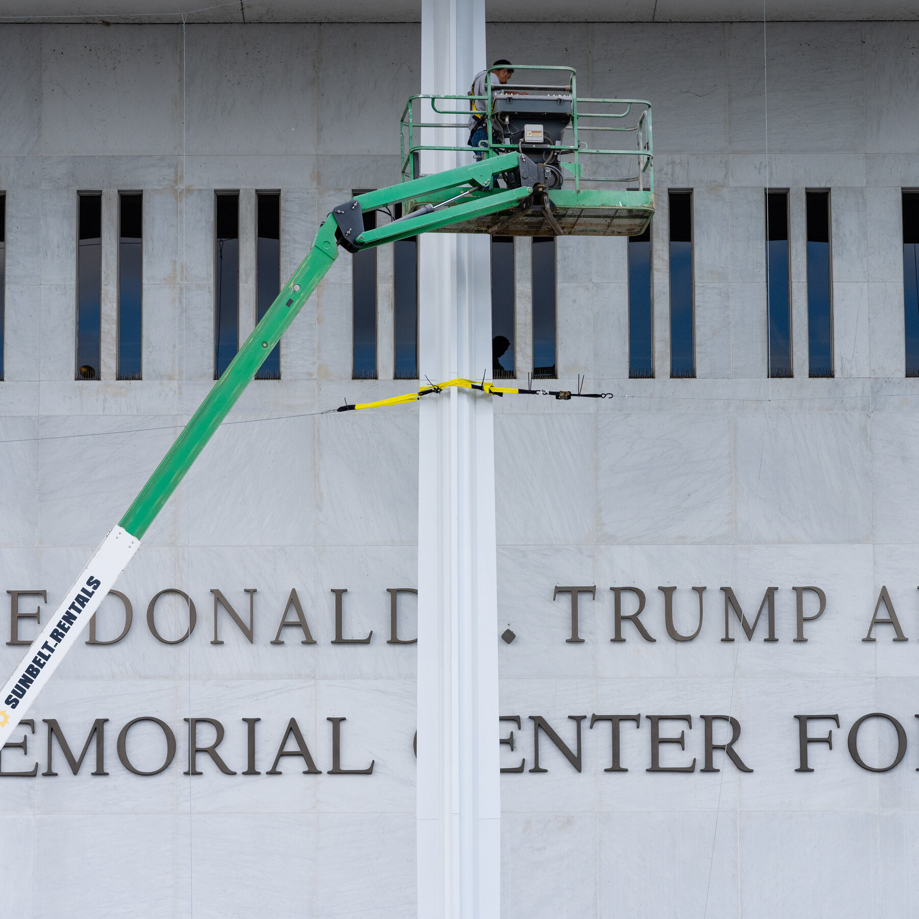 Federal Judge Rules for Jazz Musician Who Cancelled Concert After Trump’s Name Added to Kennedy Center