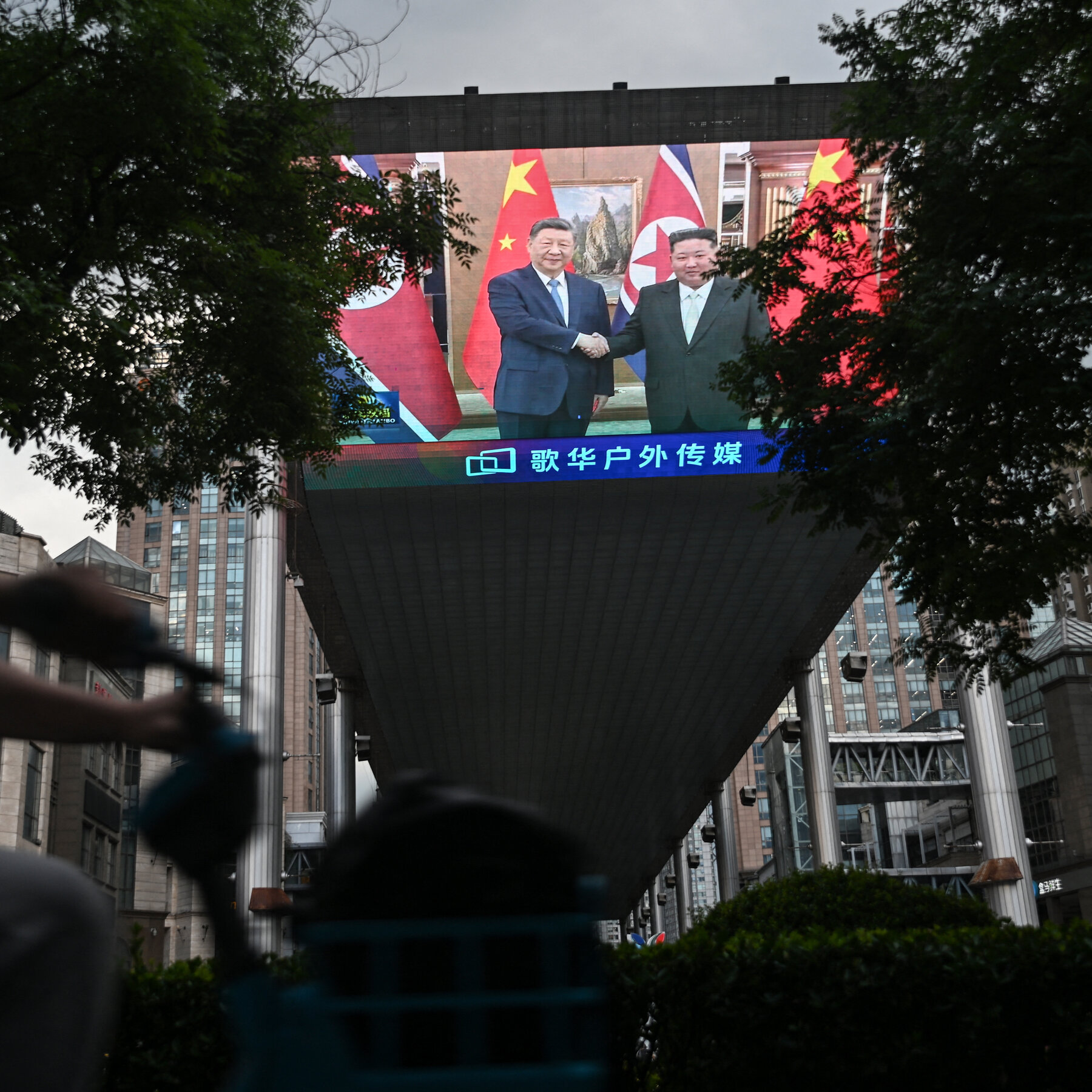 China’s Xi Jinping Visits North Korea, Warns Kim Jong-un of Senior Role in Alliance