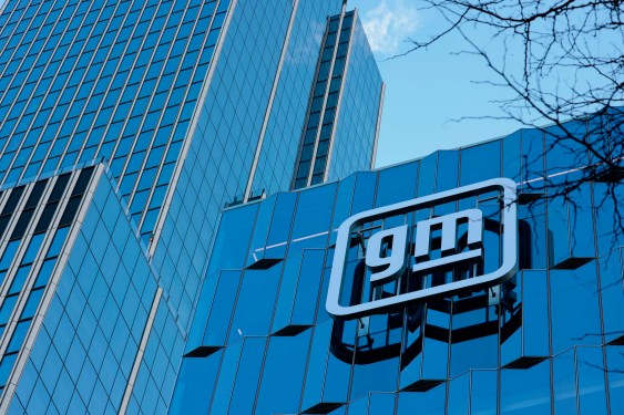 GM enters battery race for AI data centers and power grid
