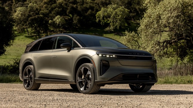 Senior Lucid Motors executive exits as new CEO initiates leadership overhaul