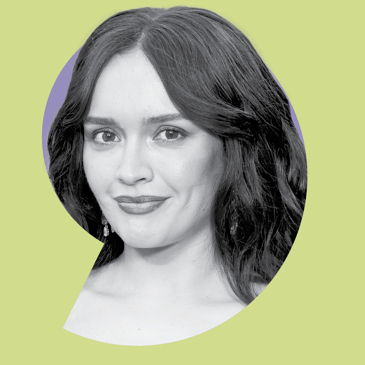 Olivia Cooke brings her own oversized Colbert mug after hotel cups disappoint