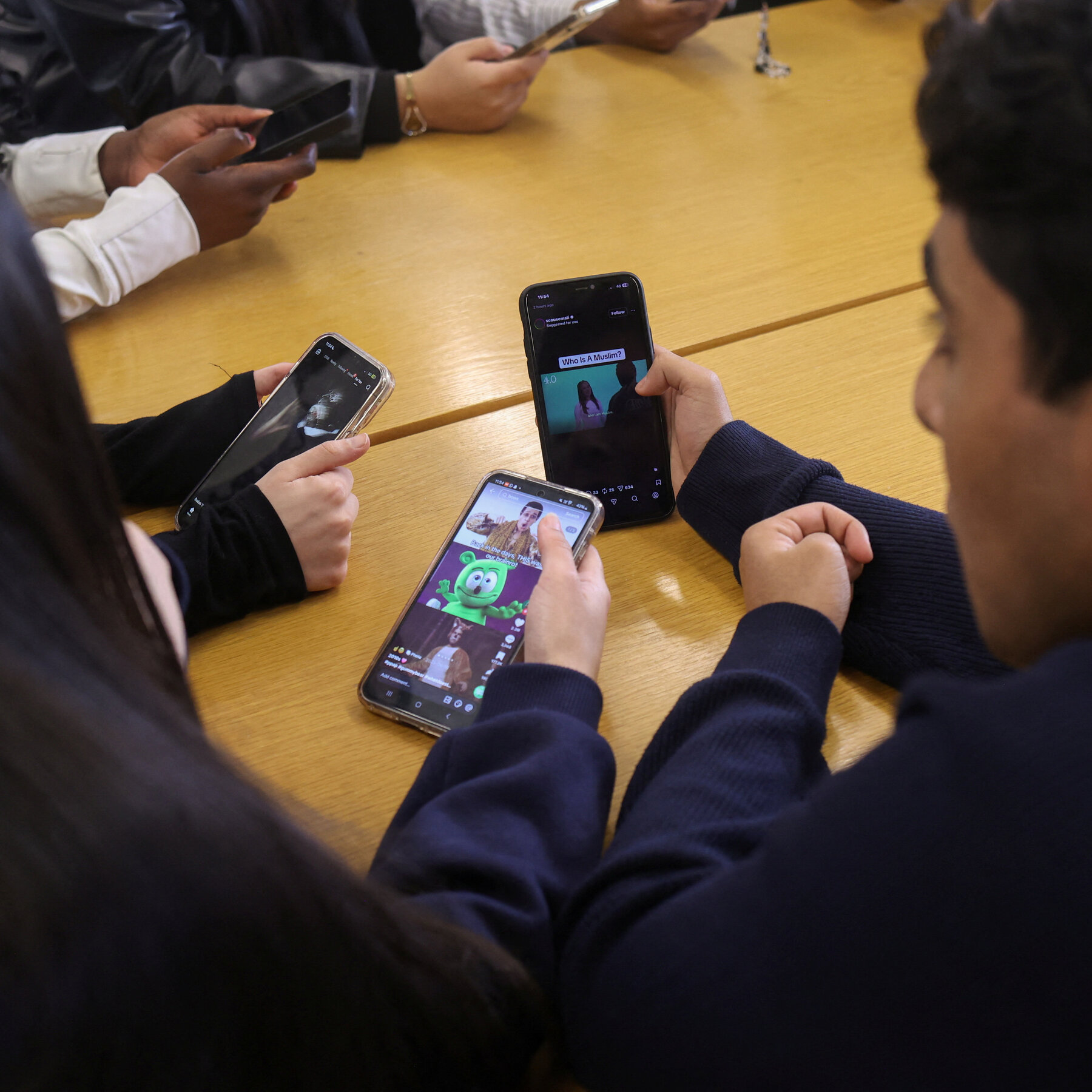 UK Government Plans Social Media Ban for Under-16s