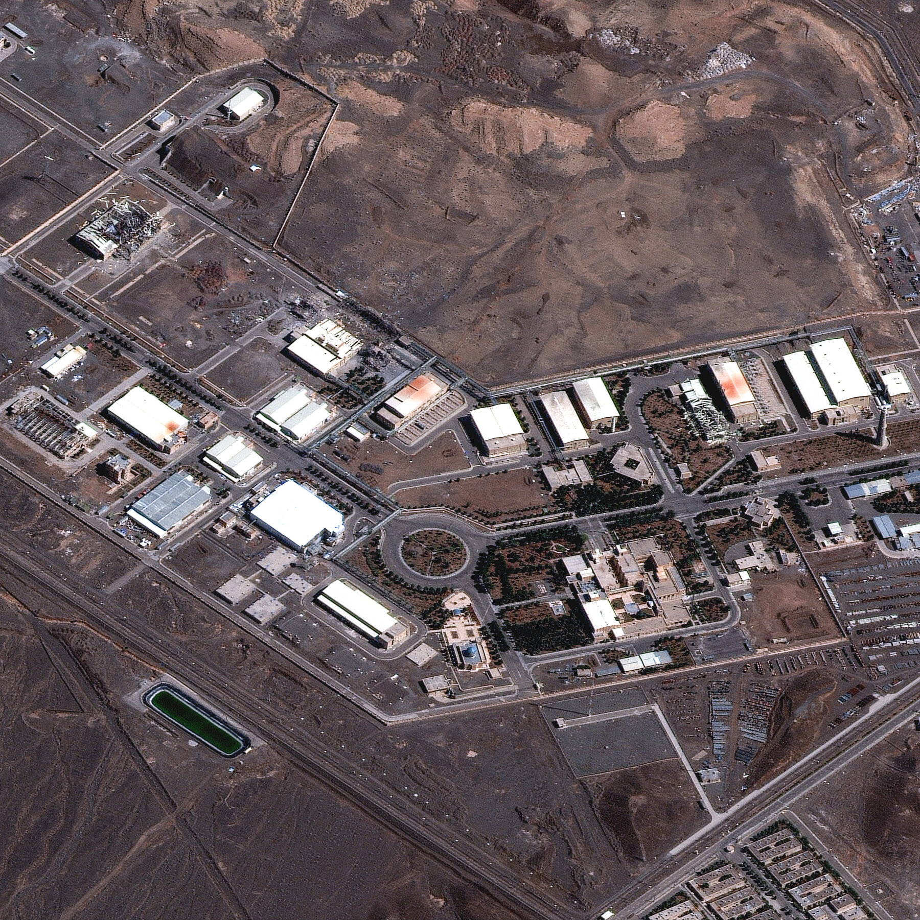 U.S. Scales Back Iran Conflict, Leaves Nuclear Deal Uncertain
