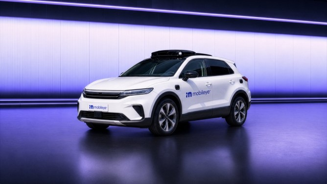 Mobileye says it aims to re‑enter the robotaxi market
