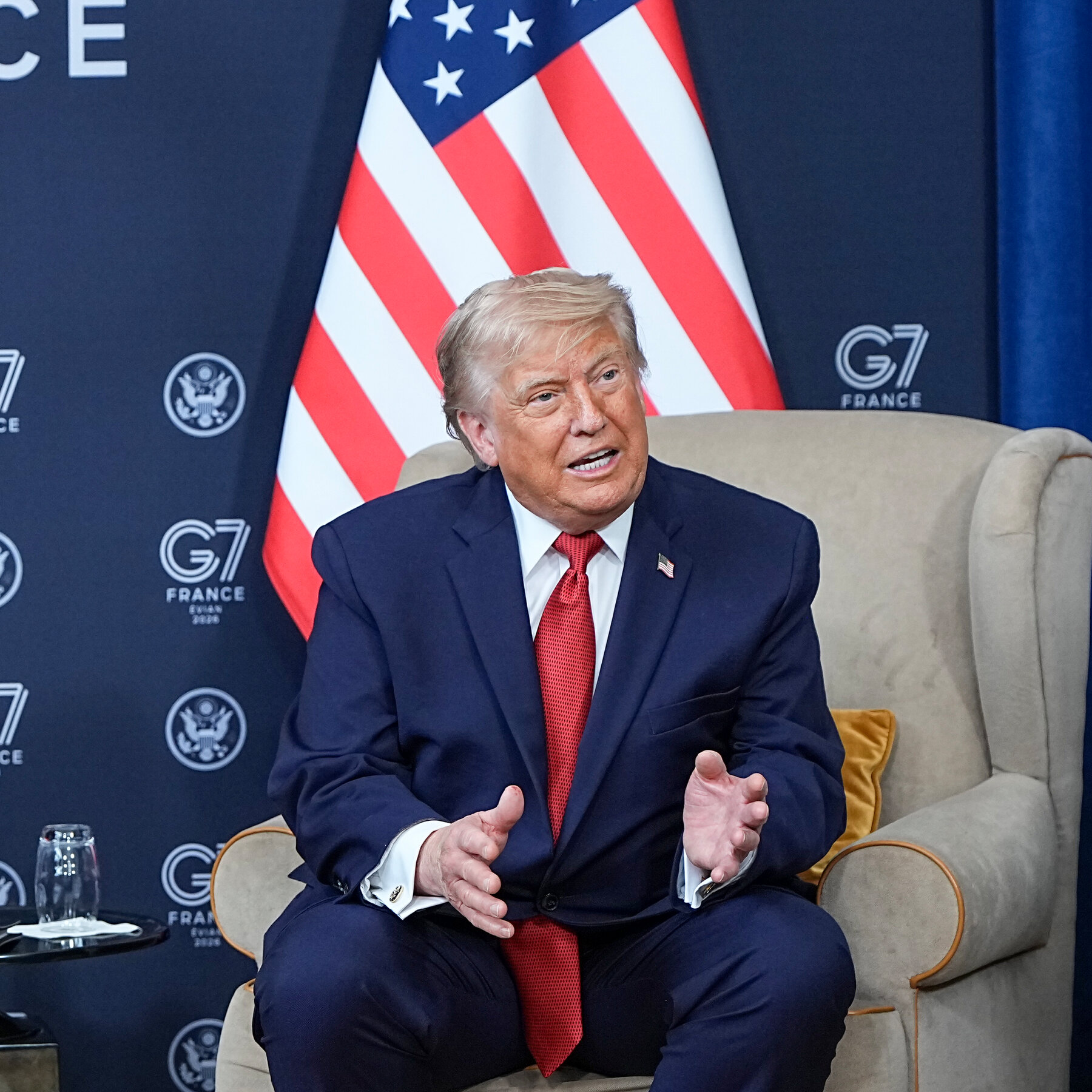 Trump defends his Iran deal, rejects $300 billion Tehran reconstruction fund