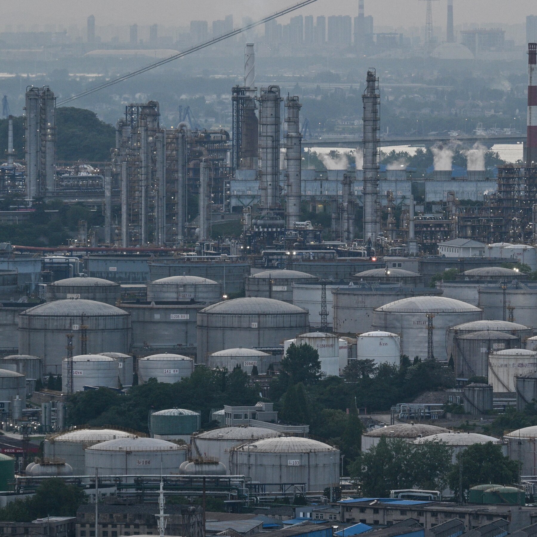China Likely to Keep Reduced Persian Gulf Oil Purchases Even If Strait of Hormuz Reopens