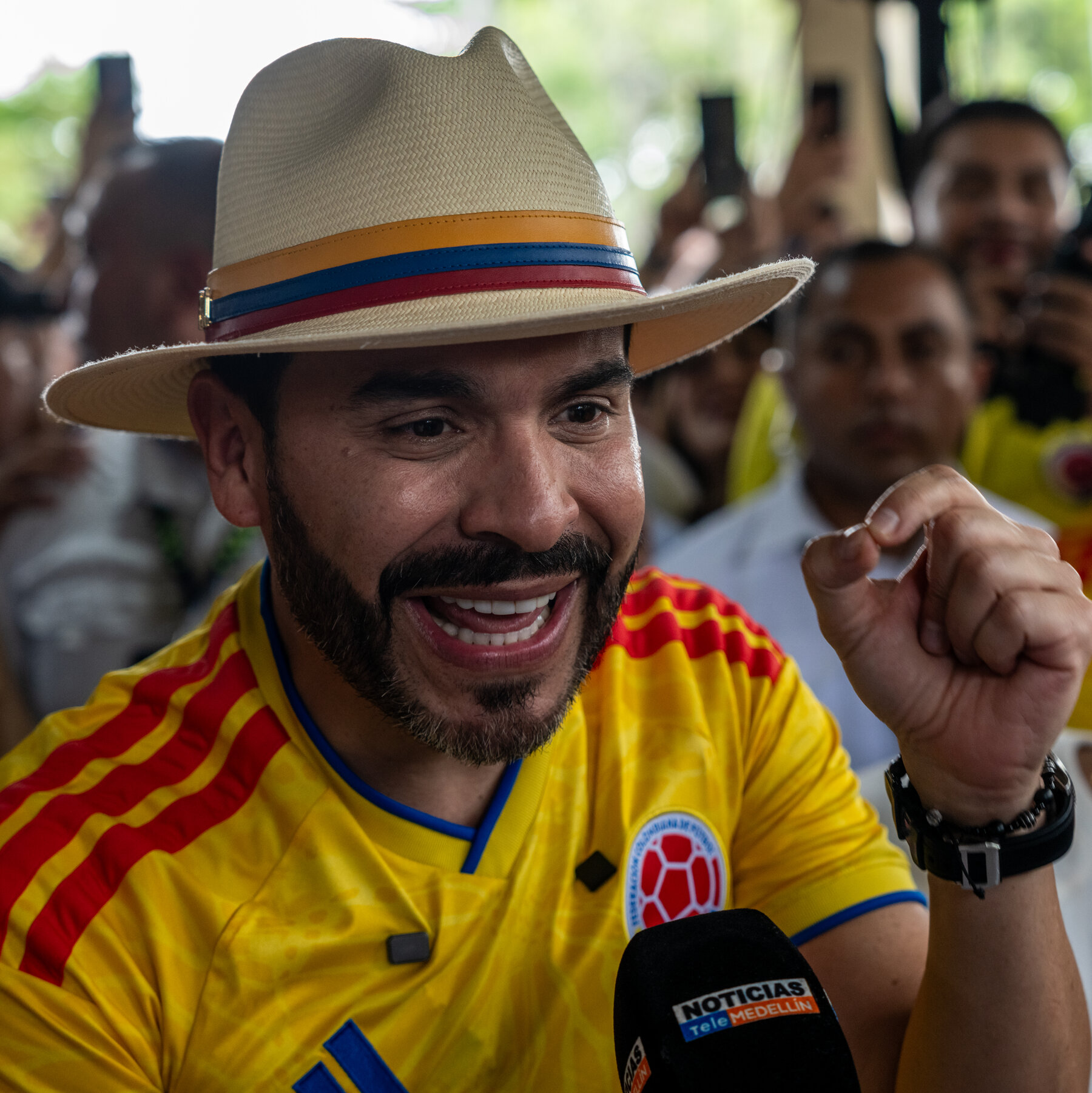 Trump-backed outsider Abelardo De La Espriella poised to win Colombian presidential election