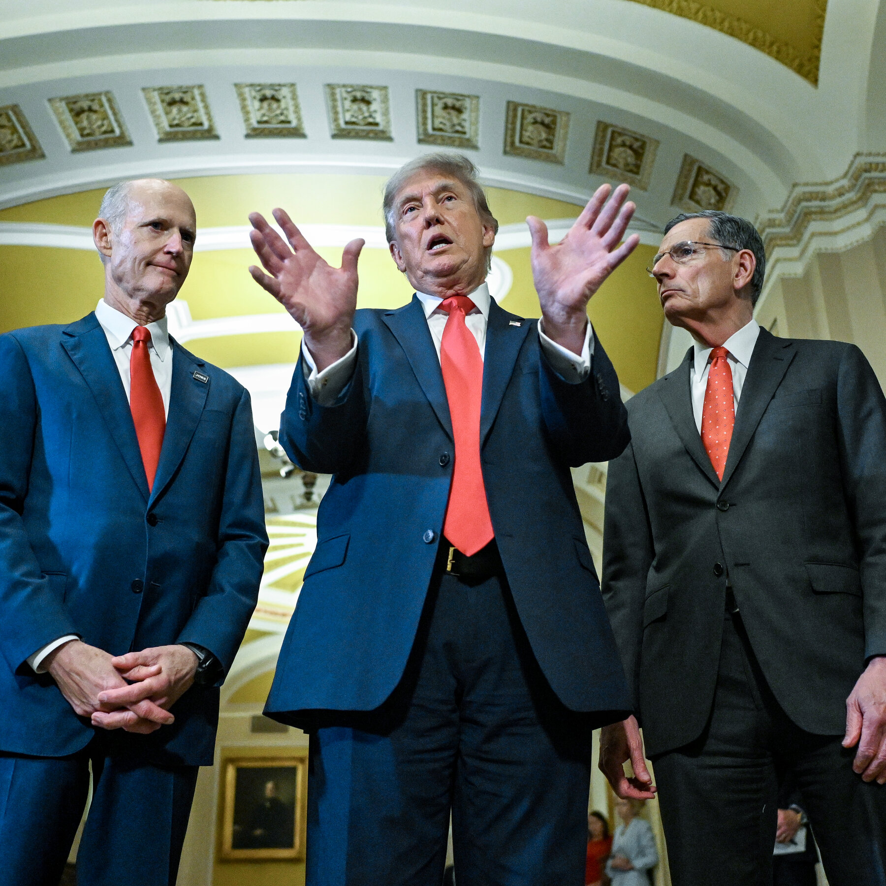 Trump Undercuts GOP Message, Weakening Republicans’ Midterm Position
