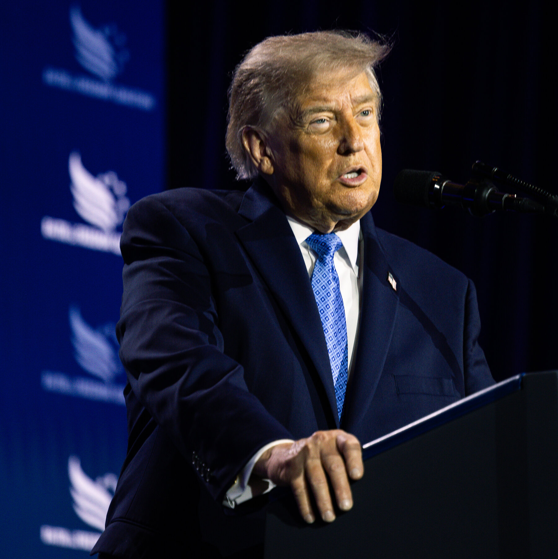 White House Unveils ‘Patriot Passport’ Design Featuring President Trump