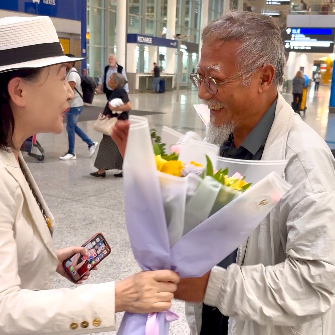 Chinese dissident Dong Guangping arrives in Toronto after fleeing to South Korea by sea