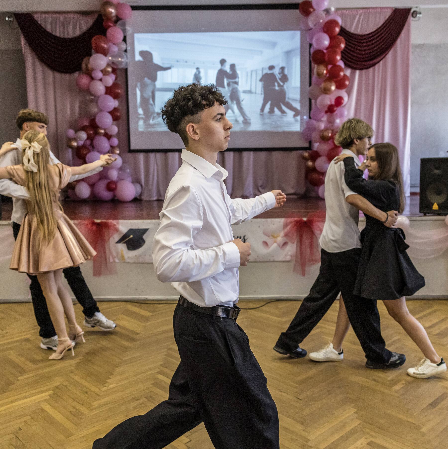 A Kyiv Prom Continues Despite the Hardships of War