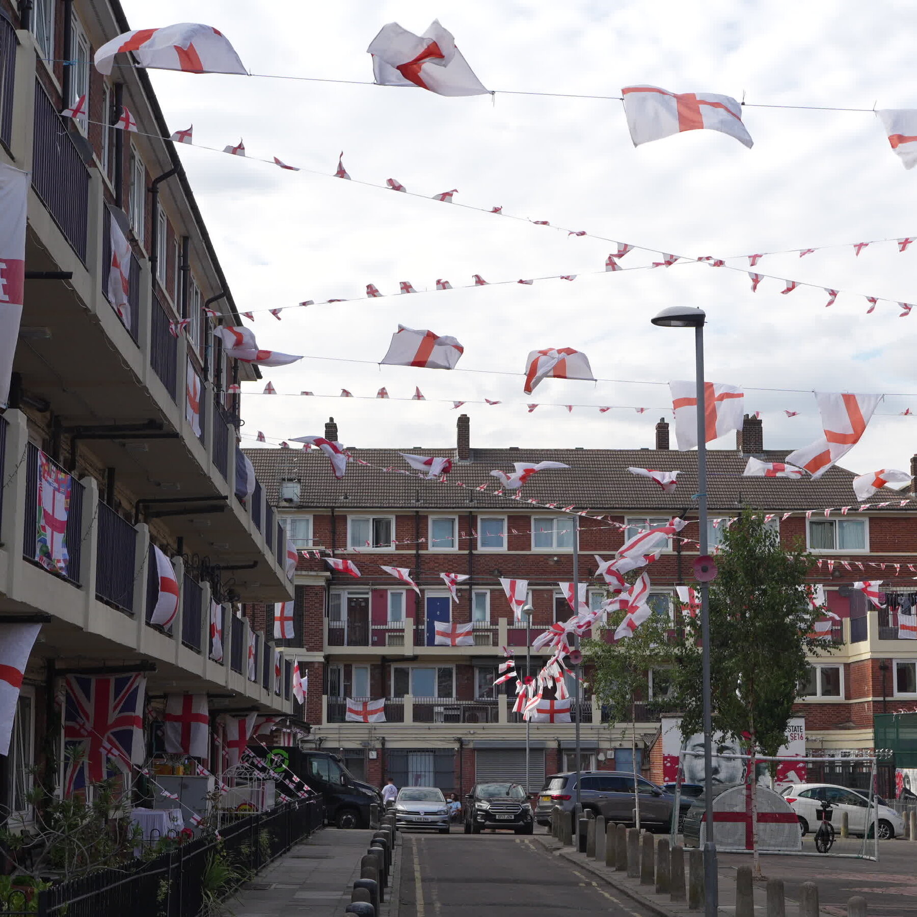English fans display St George’s Cross at World Cup, sparking debate over its meaning