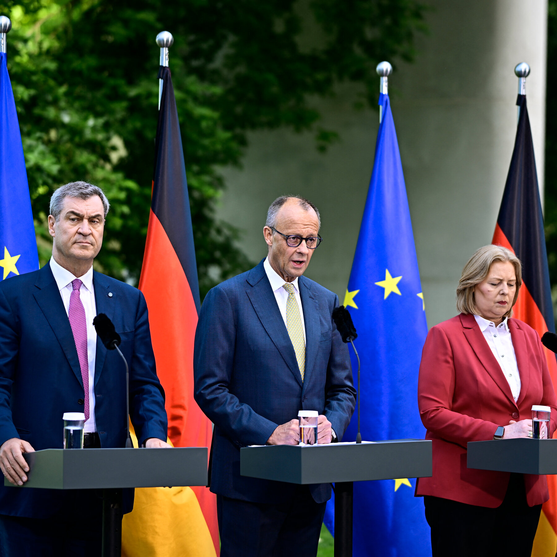 German coalition pact aims to spur growth amid far‑right surge