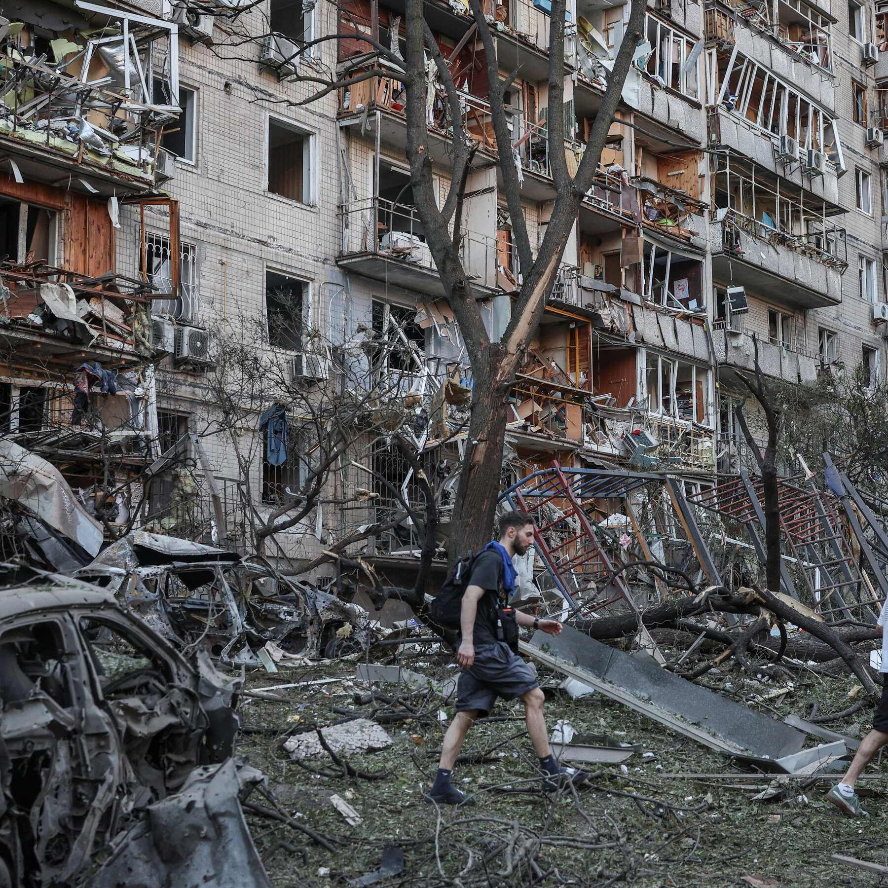 Russia Launches Deadly Drone and Missile Strikes on Kyiv