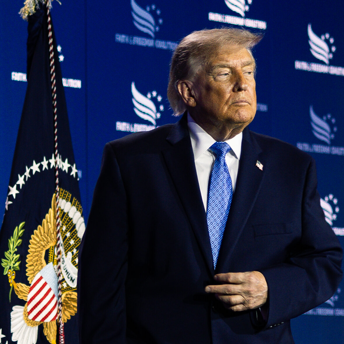 Trump's Financial Windfall Lacks Clear Global Precedents