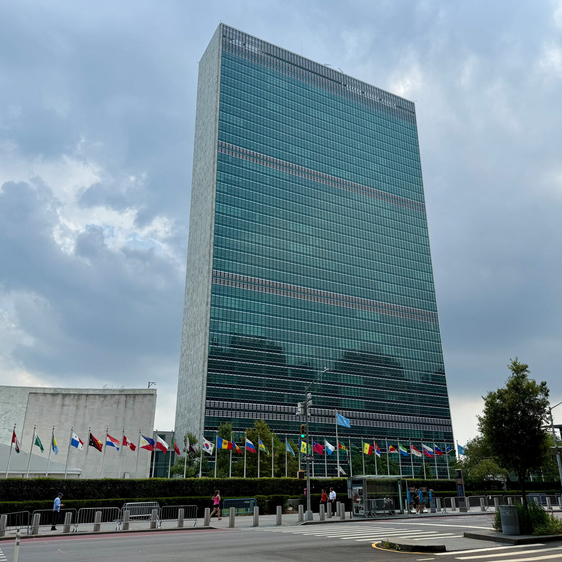 Tibetan Activist Lobga Rangzen Dies After Self‑Immolation at UN Protest Against China
