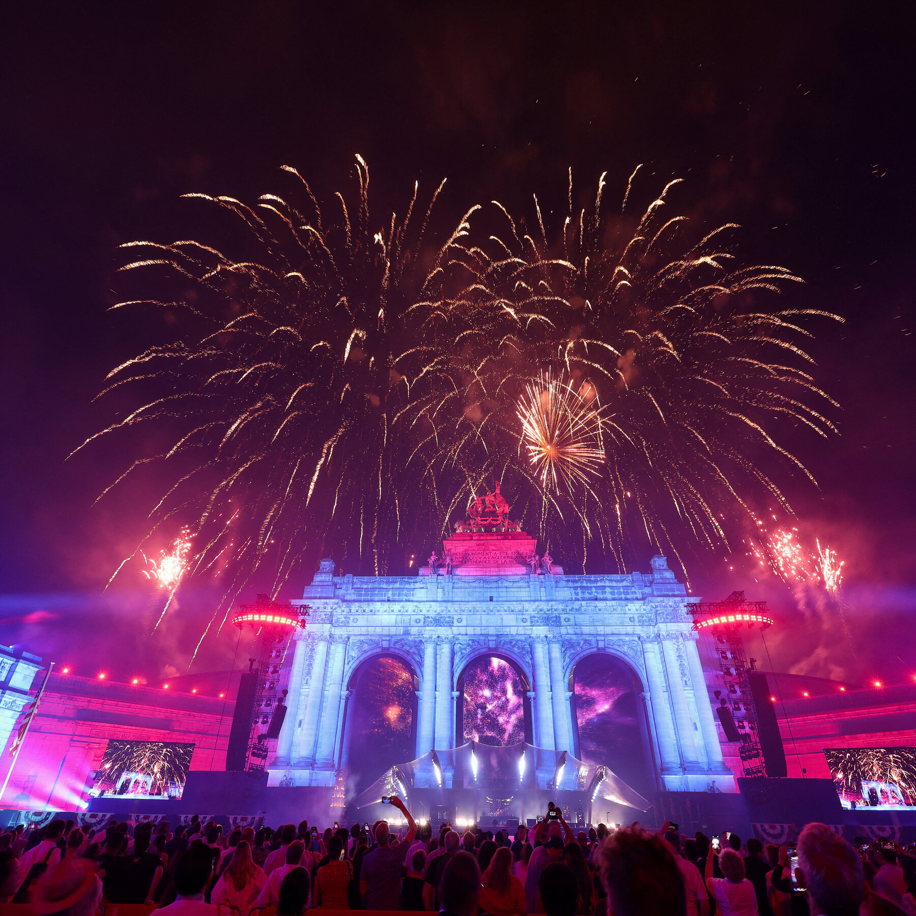 Fireworks for U.S. 250th Celebration Leave Soot Stains on Brussels Museum Structure
