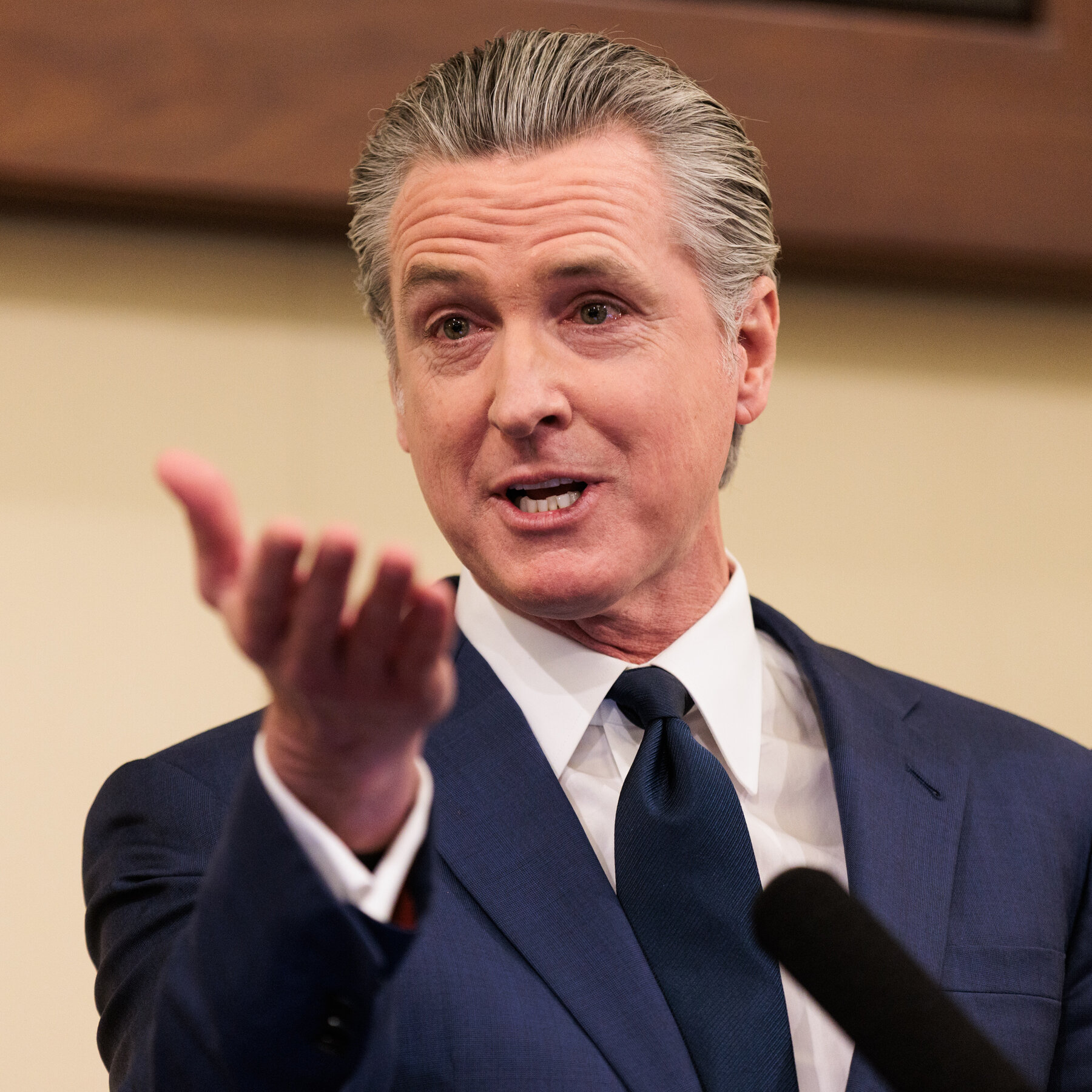 Newsom and Moore Clash With Trump as Political Tensions Rise