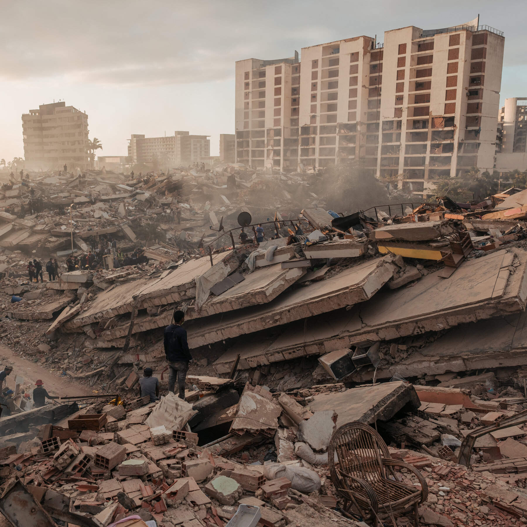 Venezuelan Public Housing Towers Face Collapse Risk in Earthquake, Experts Warn