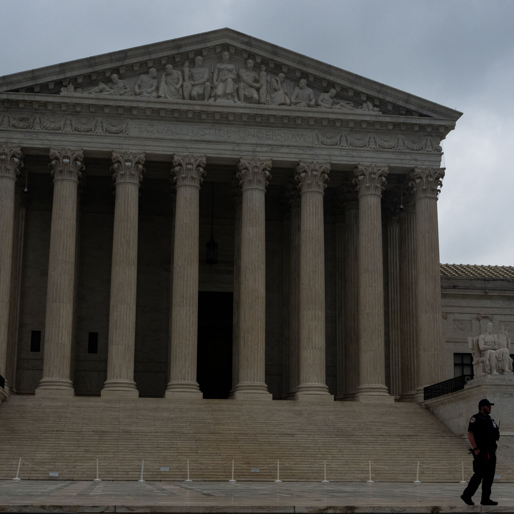 Supreme Court Temporarily Upholds Texas Law Requiring Age Verification for App Store Users