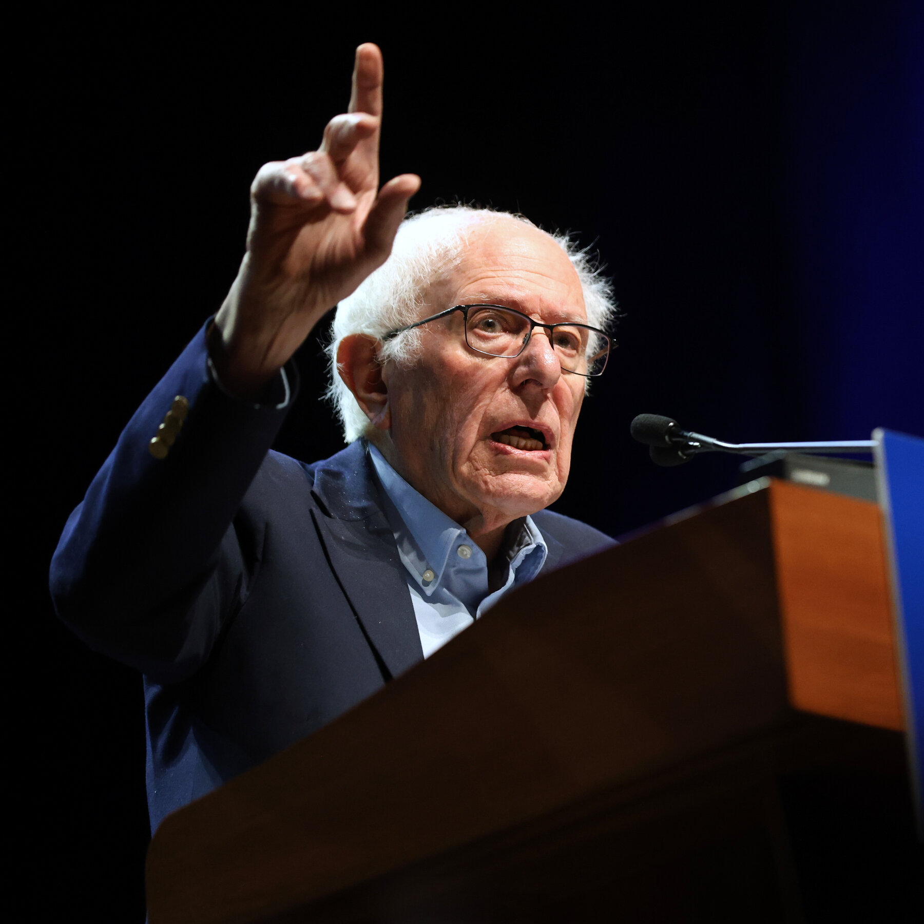 Bernie Sanders Urges Maine Senate Candidate Graham Platner to Withdraw Over Rape Allegation