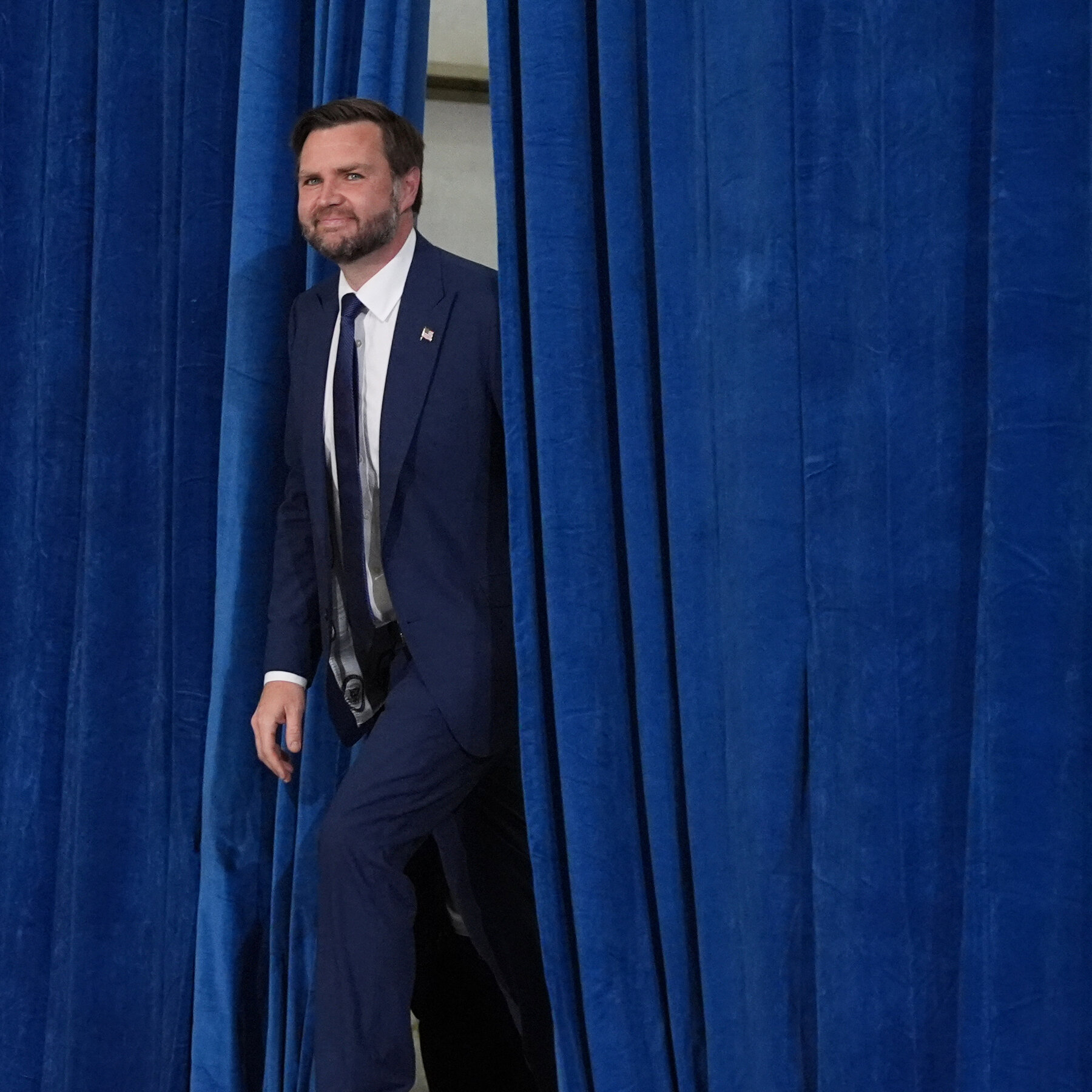 Vice President in Wisconsin calls Democrats ‘party fighting for fraud’ and cites Biden-era indictment