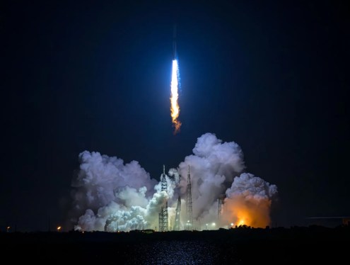 Blue Origin reportedly raising $10B at $130B valuation as New Glenn lifts off