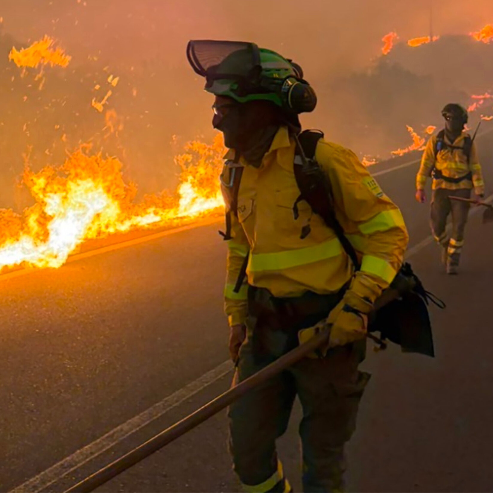 Wildfire in Andalusia Kills At Least 11, Prompting Major Containment Effort