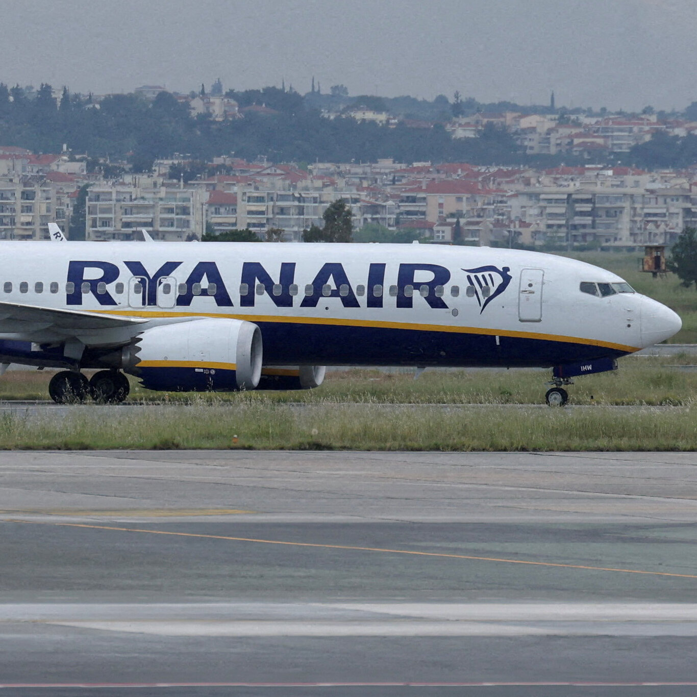 Passenger Partially Pulled Through Malta Air Window Survives, Treated for Burns