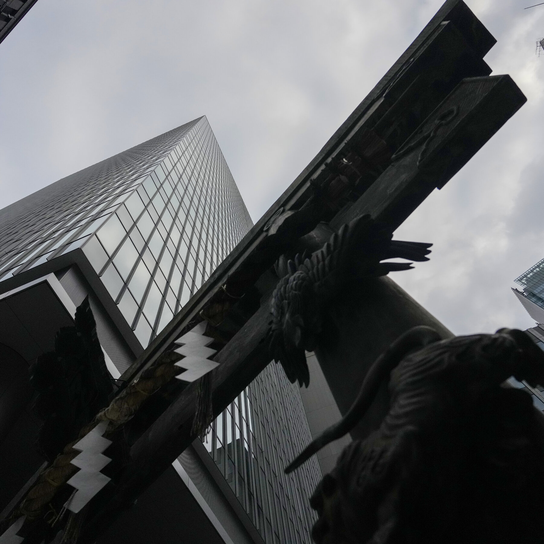 Putin’s Agents Operate from Tokyo High‑Rise to Procure High‑Tech Gear for Russia’s War