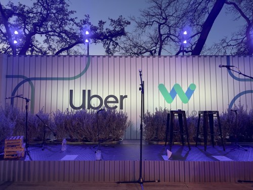 Uber's robotaxi lobbying pits it against Waymo