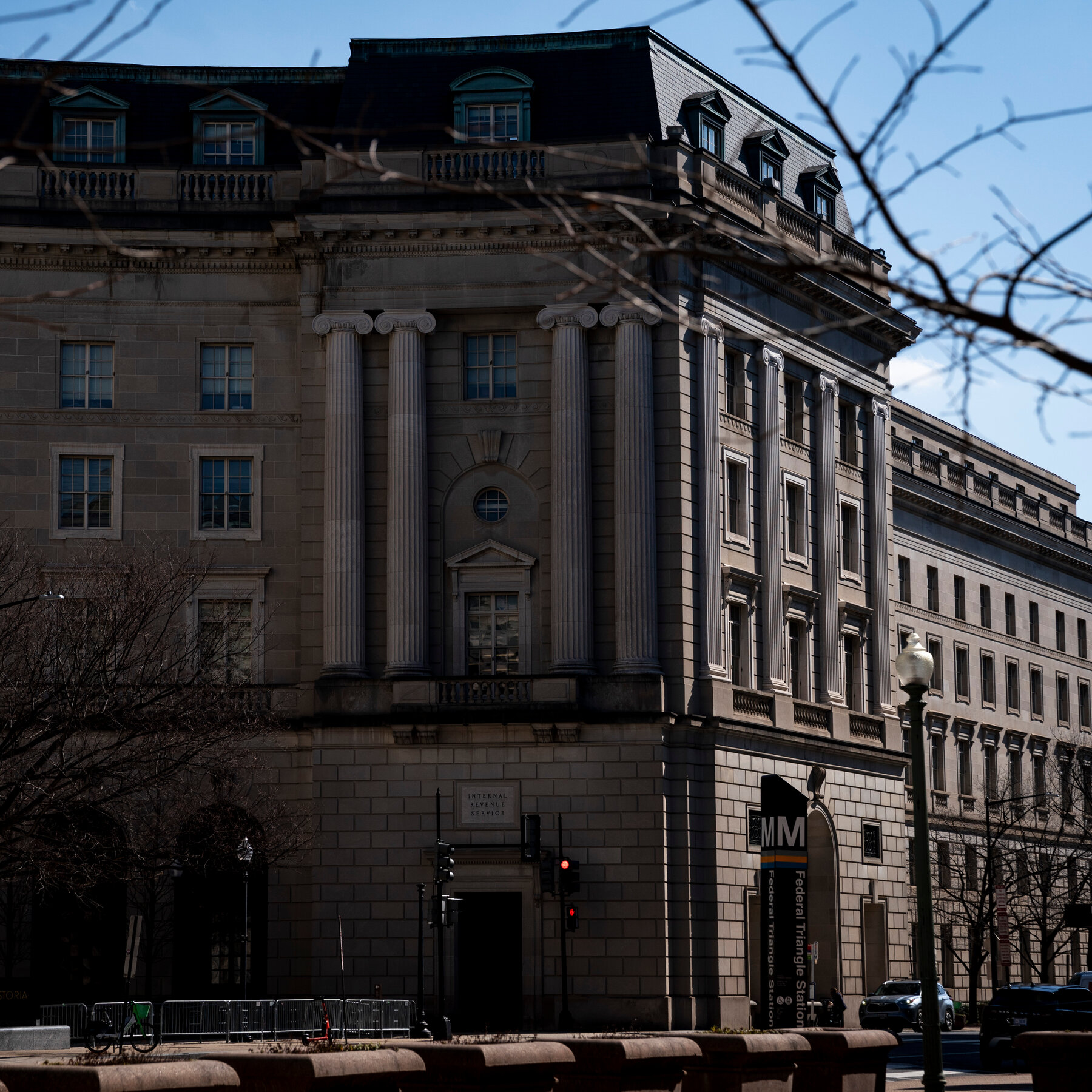 Judge condemns Trump IRS lawsuit as self‑dealing, urges discipline for involved lawyers
