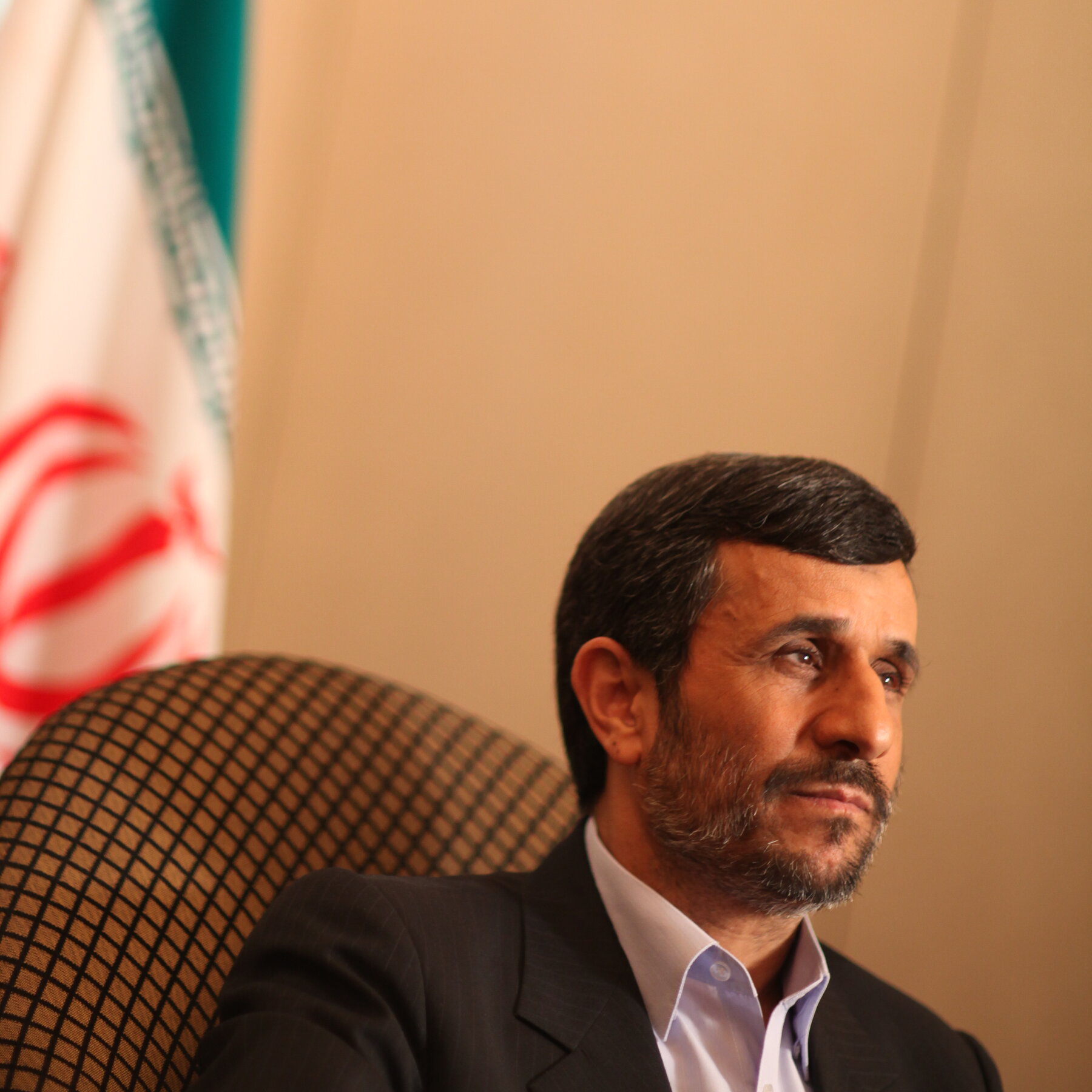 Israel's Failed Secret Operation to Recruit Ahmadinejad