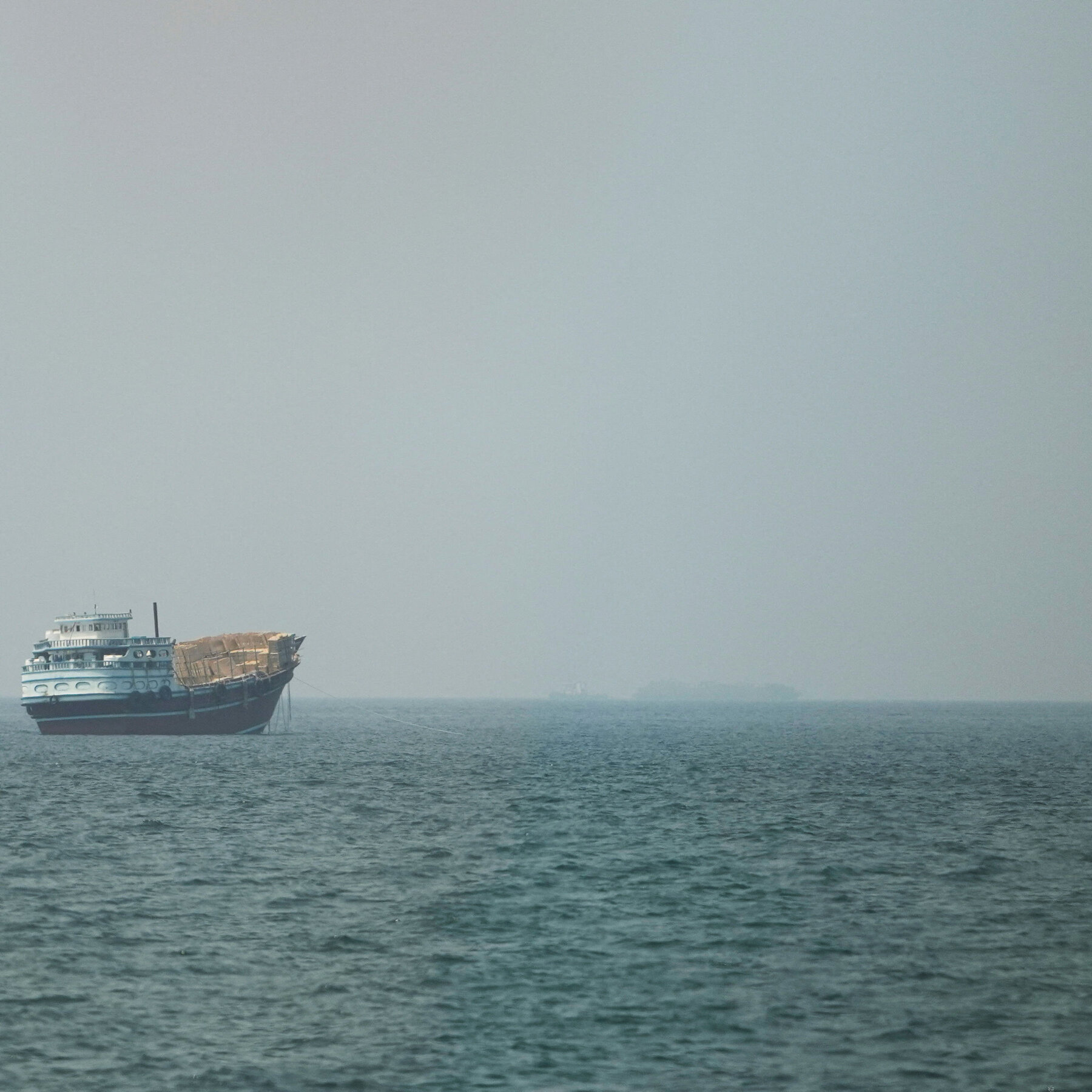 Brent Crude Surpasses $85 a Barrel Amid Escalating Gulf Conflict