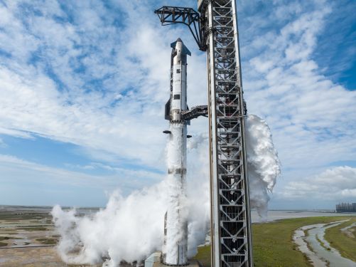 SpaceX Shares Slip to $135 IPO Price Ahead of Starship Launch