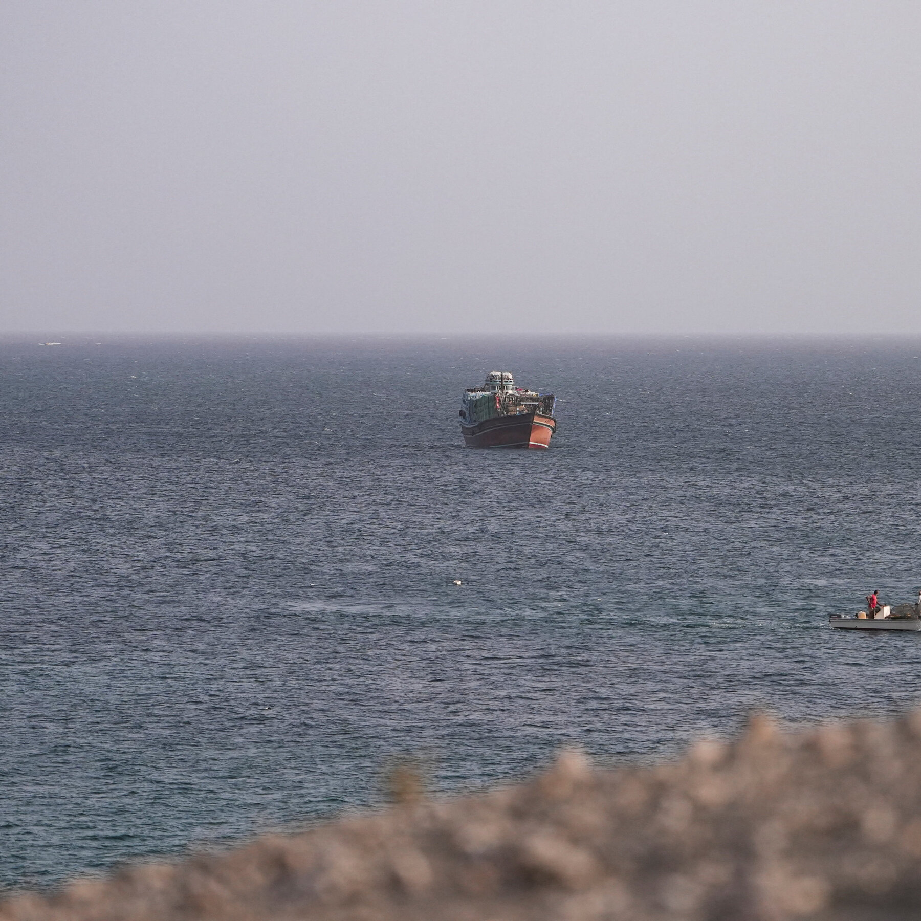 Tanker traffic through Strait of Hormuz drops further amid rising oil prices