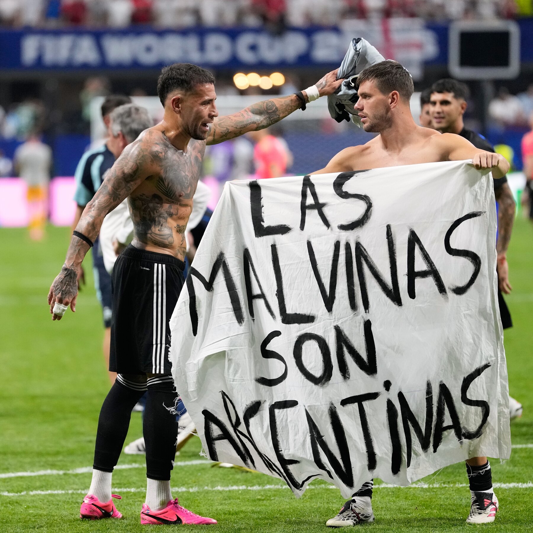 Argentina's World Cup Banner Links England Victory to Historic Falklands Conflict