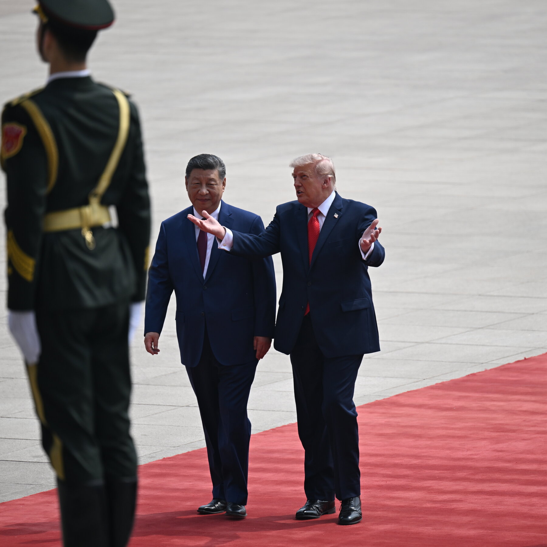 Trump Seeks Closer Ties with China’s Leader Even as He Rallies Against Beijing