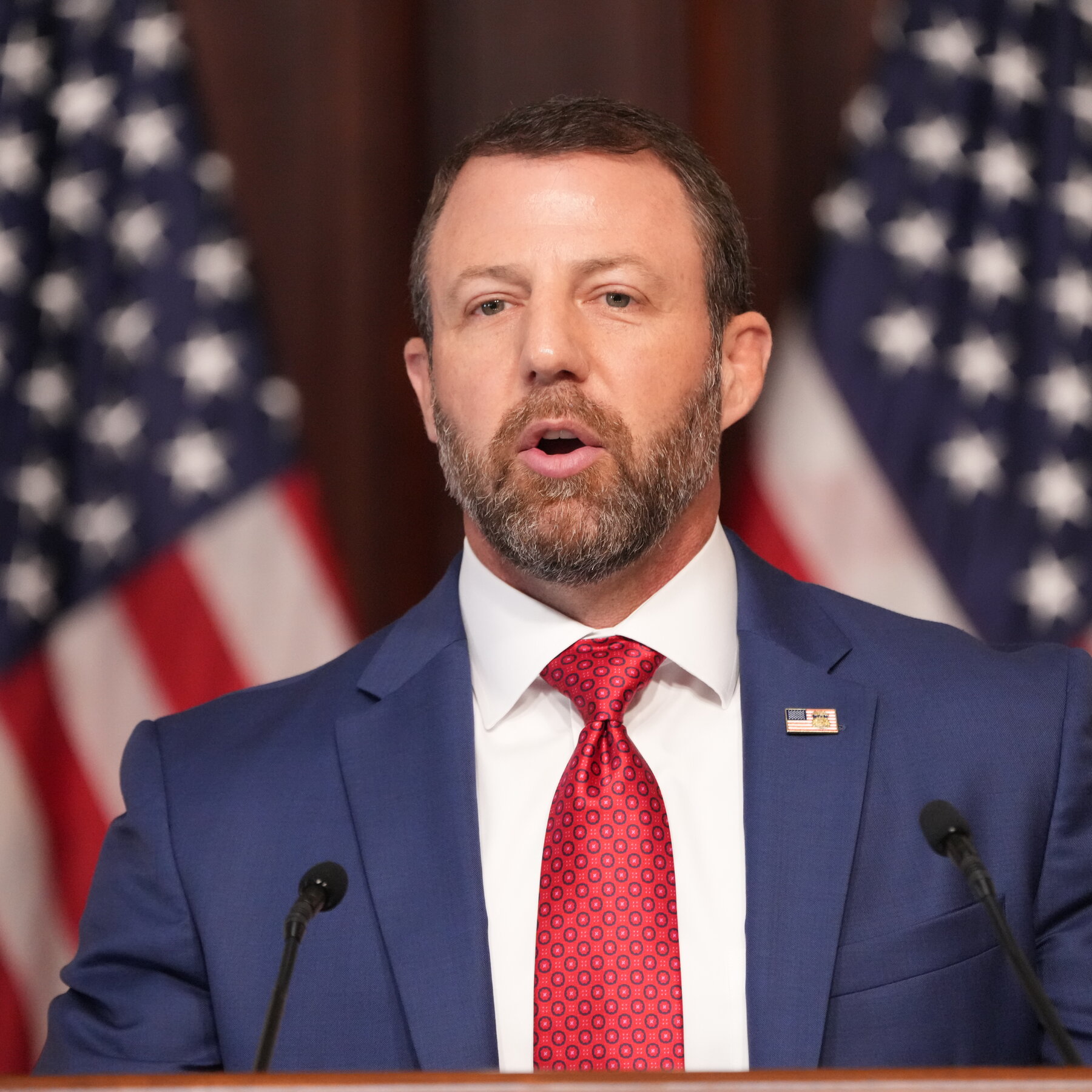 Homeland Security Secretary Mullin Vows to Continue Accelerated Immigration Arrests Despite Recent Shootings