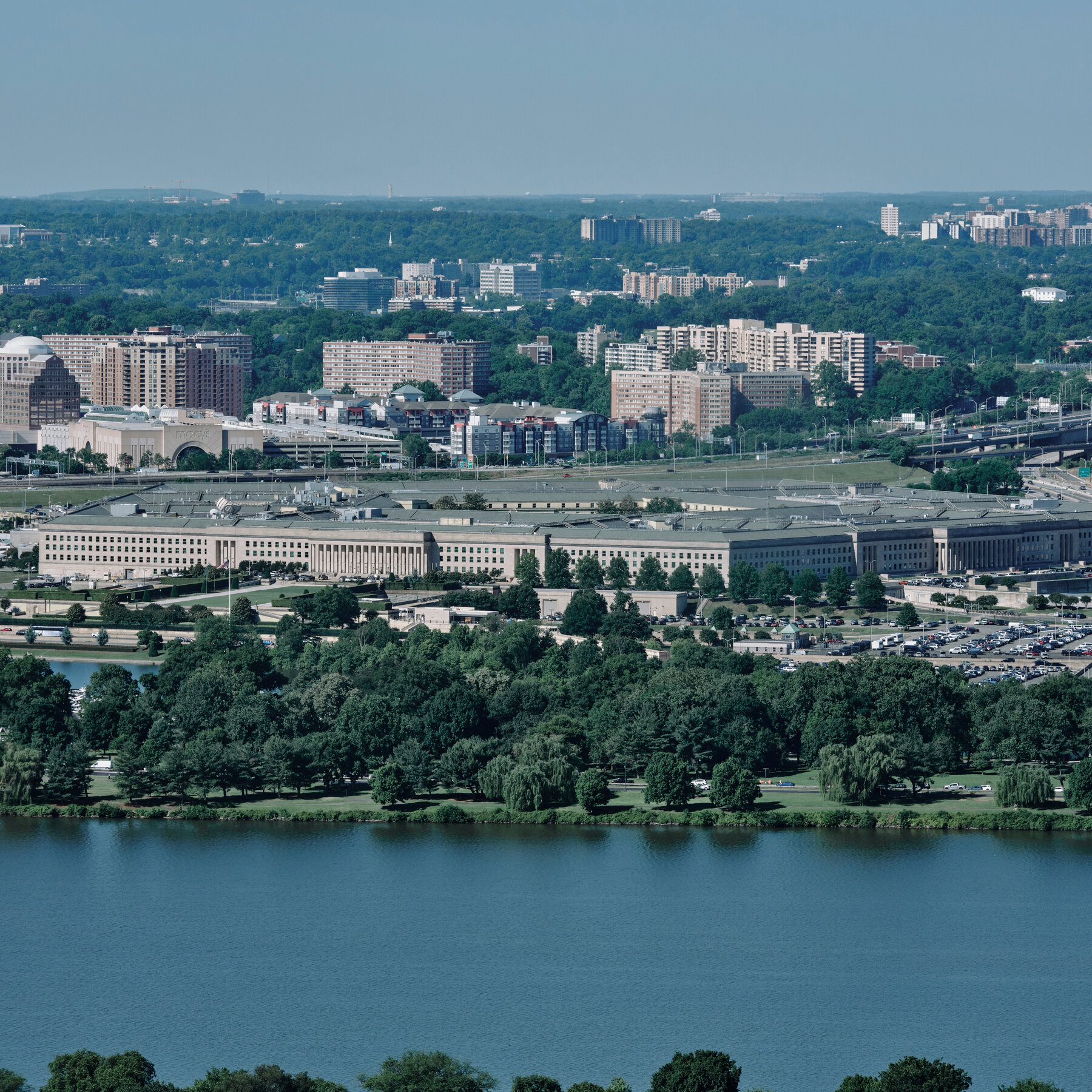 Appeals Court Allows Pentagon to Reinstate Journalist Escort Requirement Pending Lawsuit