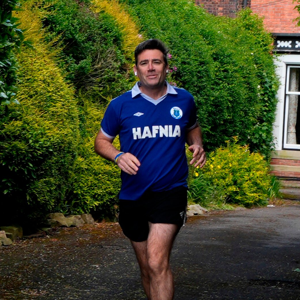 Andy Burnham’s ‘Casual’ Style Is Anything But Casual, Says New British Prime Minister