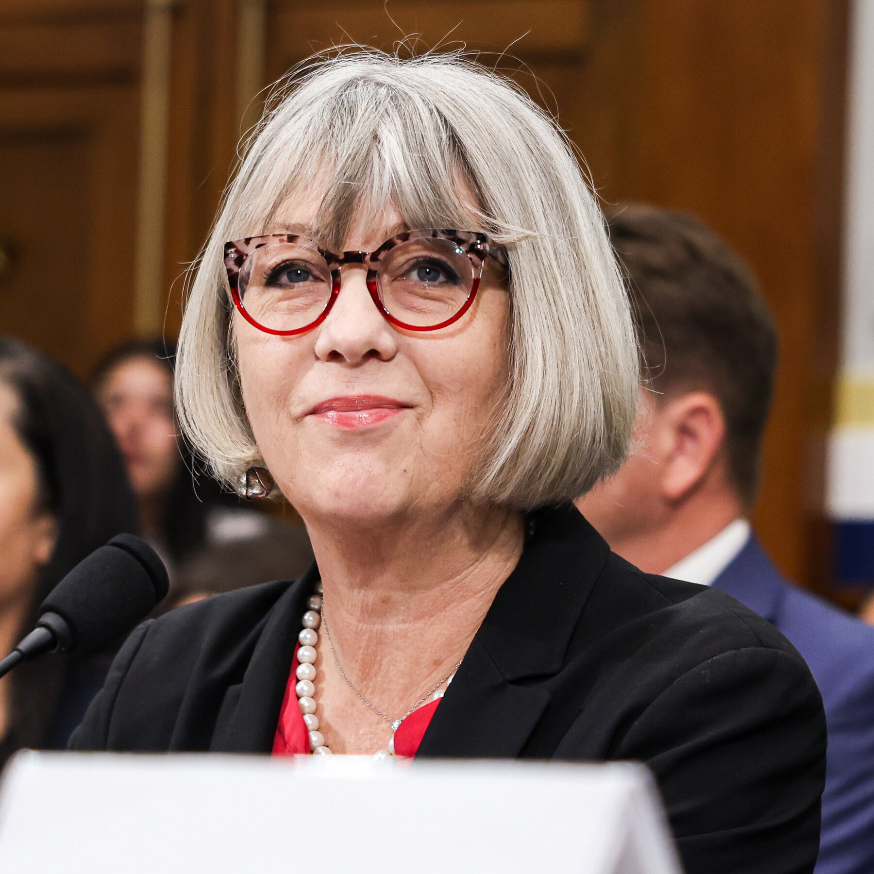 Republican Lawmakers Align with White House in Questioning Smithsonian Museum Director
