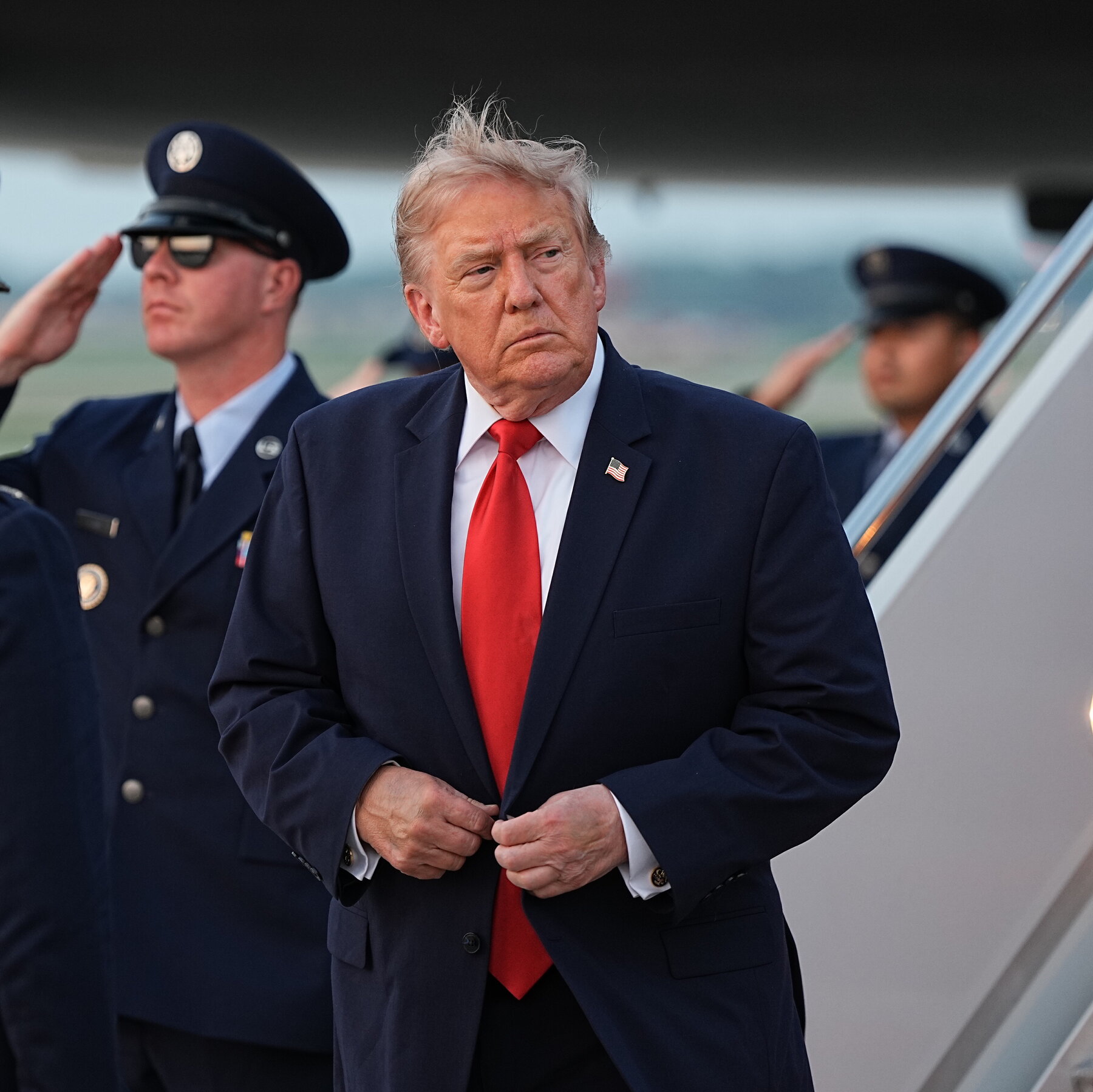 Trump Rejects Nearly 6,000 Clemency Applications, Grants Fewer Than 20