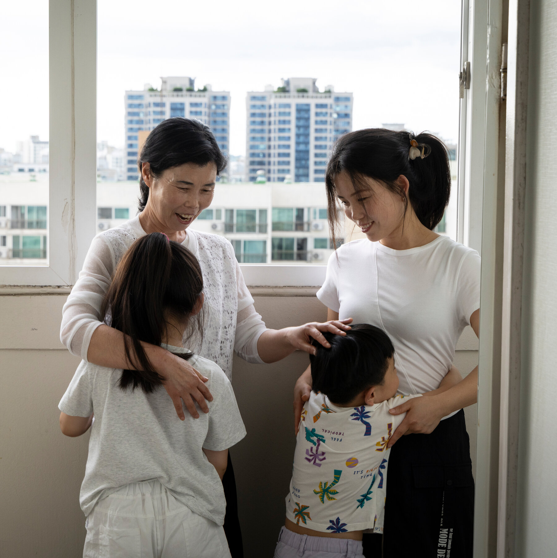 North Korean Family Escapes Amid Pandemic Hardships, Seeking Freedom and Dignity